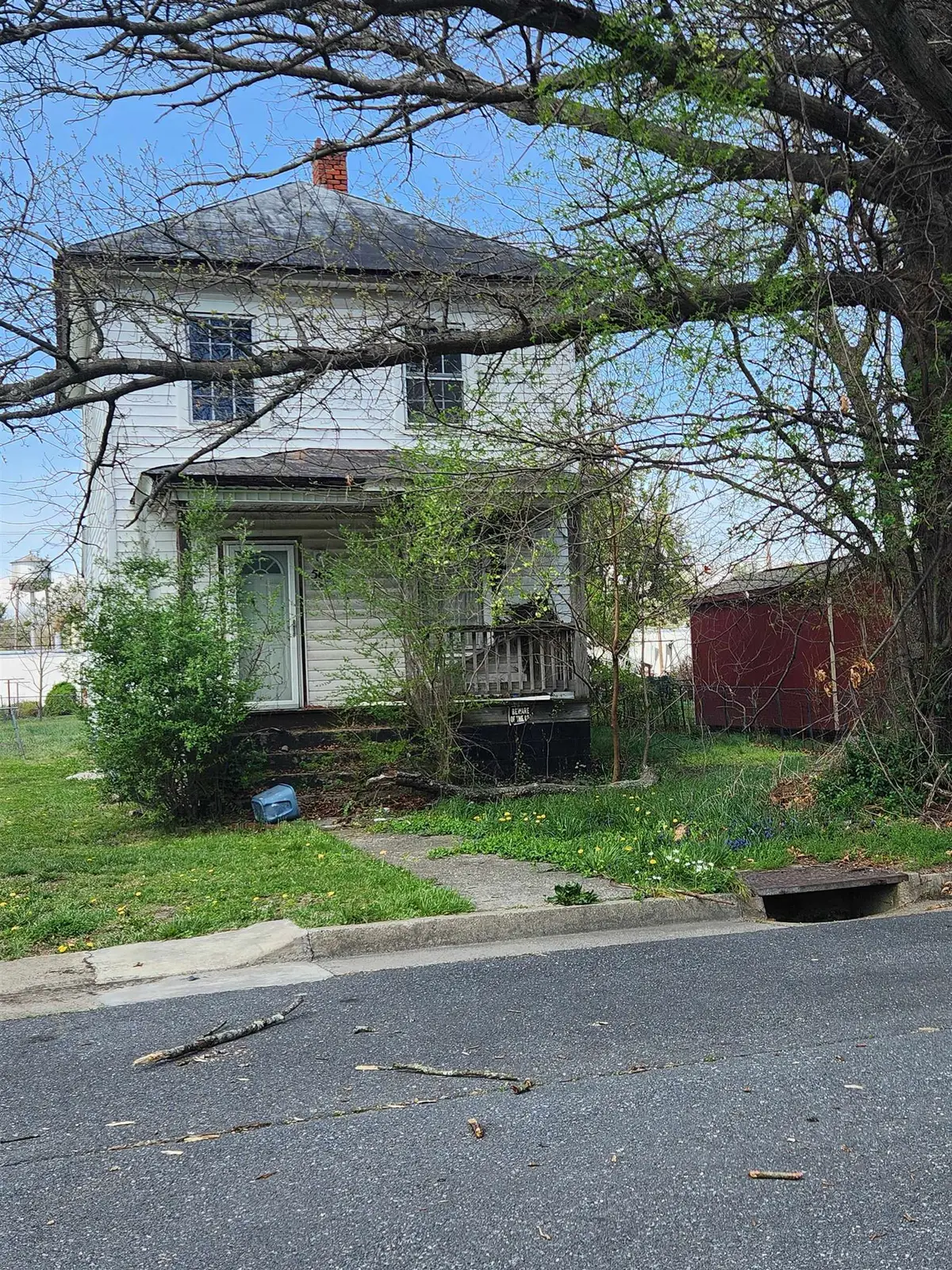 565 N Bath Ave, Waynesboro, VA 22980 - #1