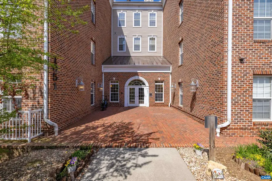 1051 Glenwood Station Ln #102, Charlottesville, VA 22901 - #3
