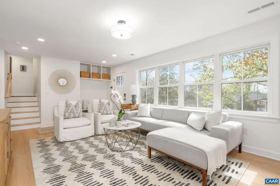 103 Chaucer Rd, Charlottesville, VA 22901 - #2