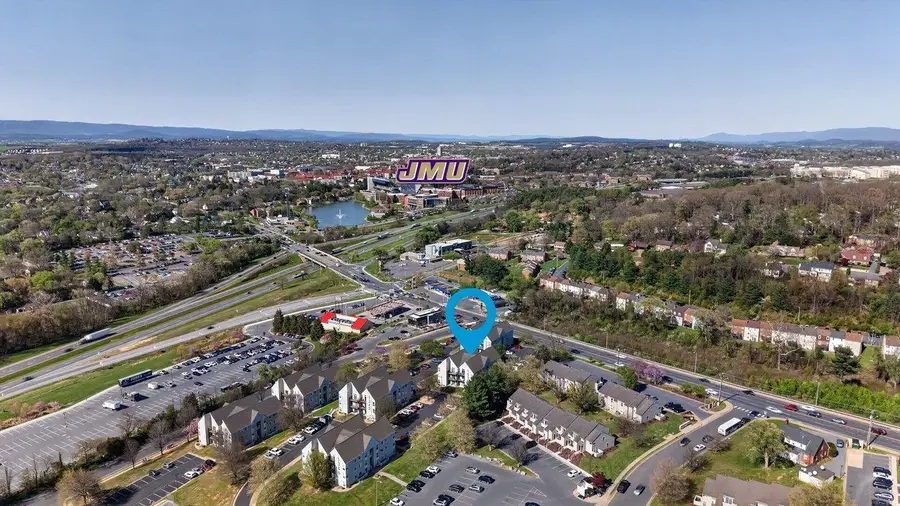 1336 Hunters Rd #C, Harrisonburg, VA 22801 - #2