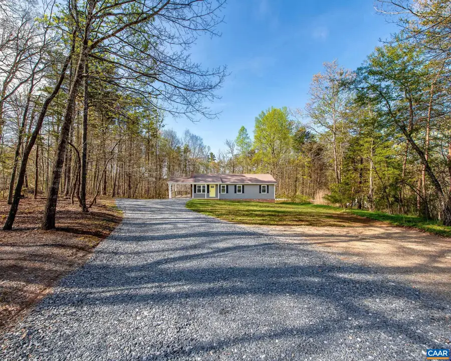 1261 Winnsville Dr, Bremo Bluff, VA 23022 - #2