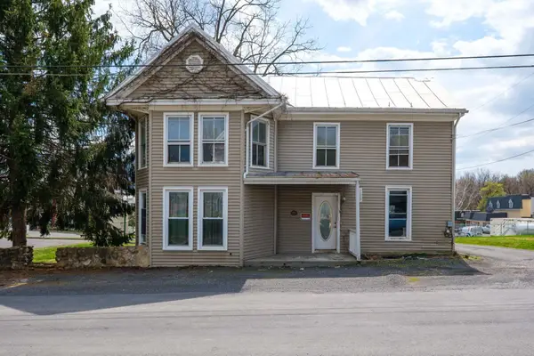 105 S High St, EDINBURG, VA 22842