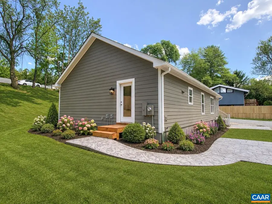 108 Bollingbrook Dr, Charlottesville, VA 22911 - #3