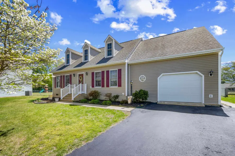45 Ledyard Ct, Stuarts Draft, VA 24477 - #2