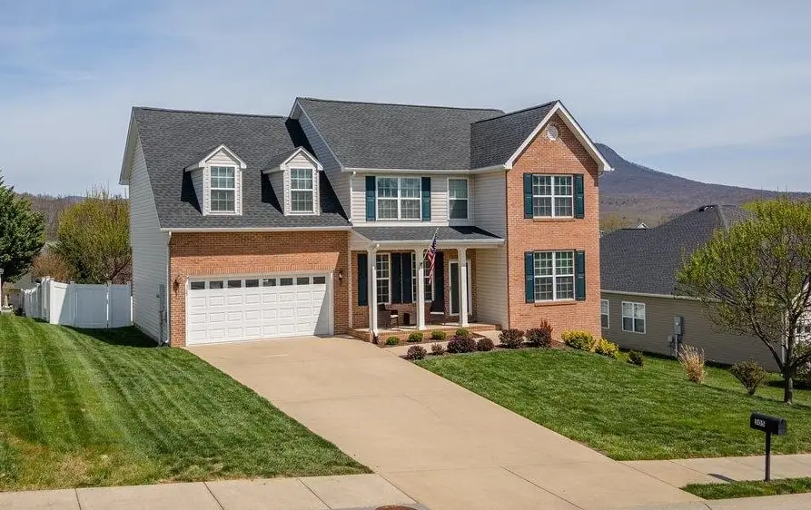 305 Rachel Dr, Penn Laird, VA 22846 - #1