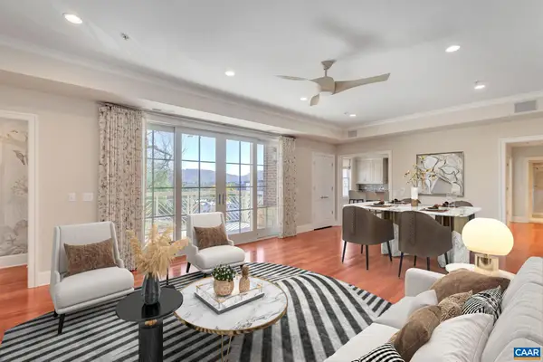 210 NE 10th St #103, CHARLOTTESVILLE, VA 22902