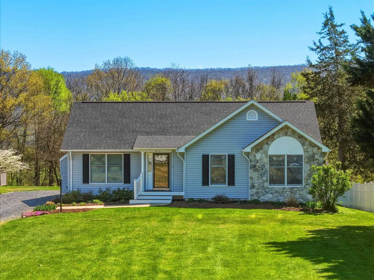 515 Hollingsworth Rd, Woodstock, VA 22664 - #1