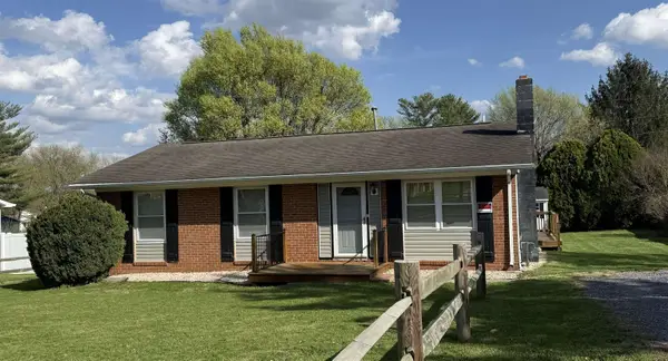 858 Augusta Farms Rd, WAYNESBORO, VA 22980