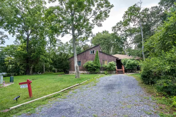 232 Powell Pl, MCGAHEYSVILLE, VA 22840