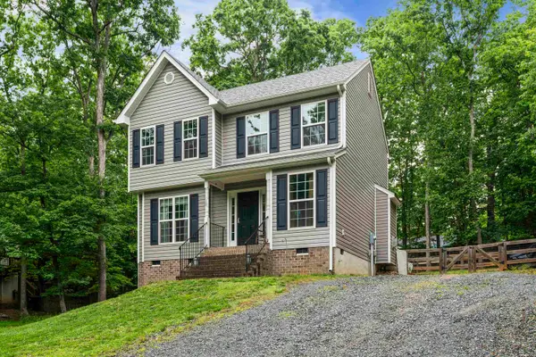 10 Zephyr Rd, PALMYRA, VA 22963