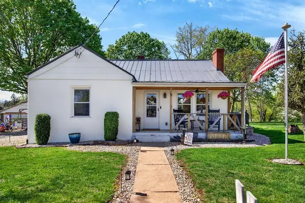 18 Bartley St, STAUNTON, VA 24401