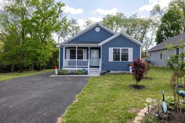 206 W Summit Ave, ELKTON, VA 22827