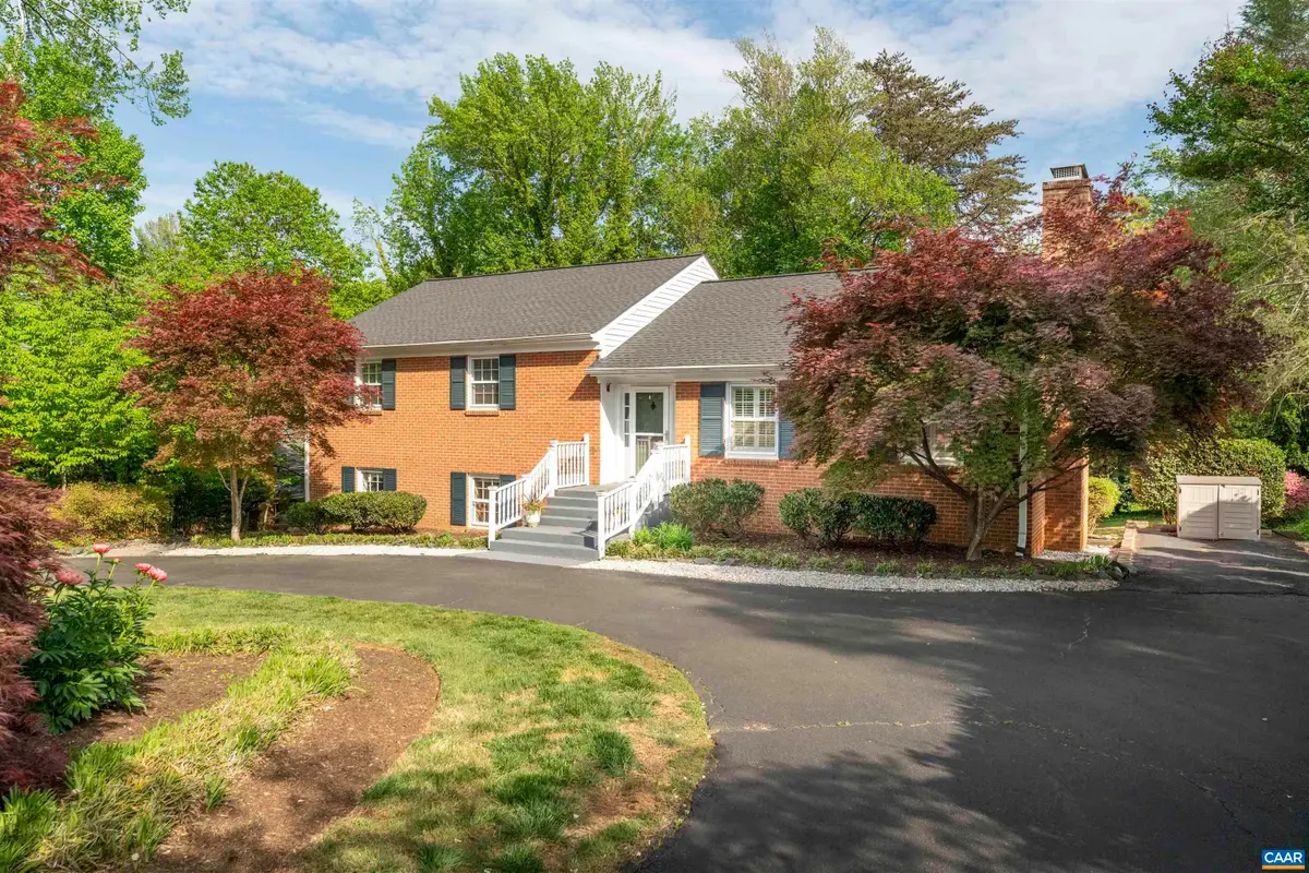 102 Westminster Rd, Charlottesville, VA 22901 - #1