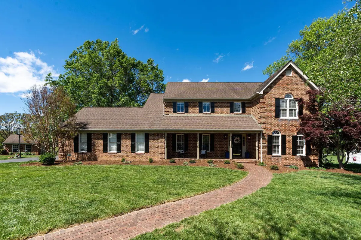 39 Wellington Pl, Waynesboro, VA 22980 - #1
