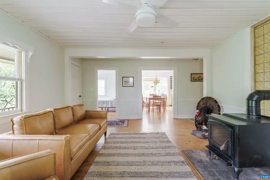 3898 Vineyard Rd, Barboursville, VA 22923 - #3