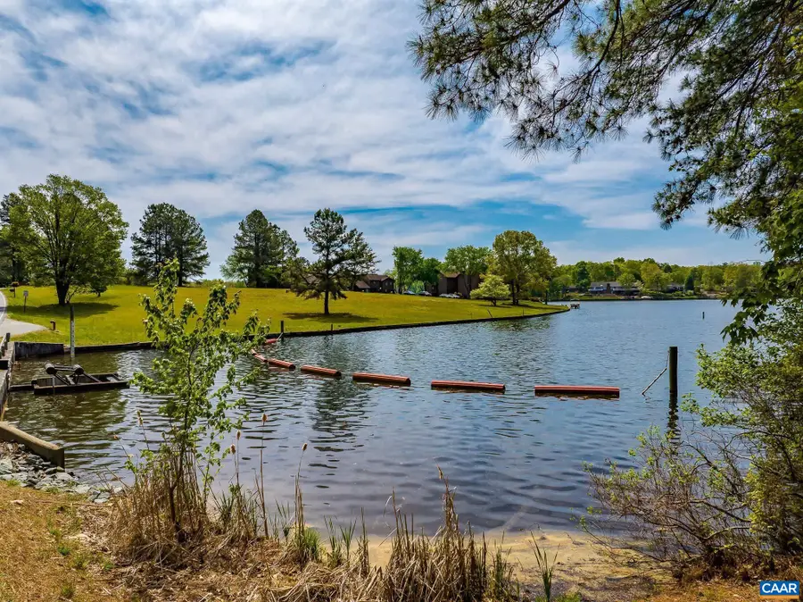 942 Jefferson Dr, Palmyra, VA 22963 - #3