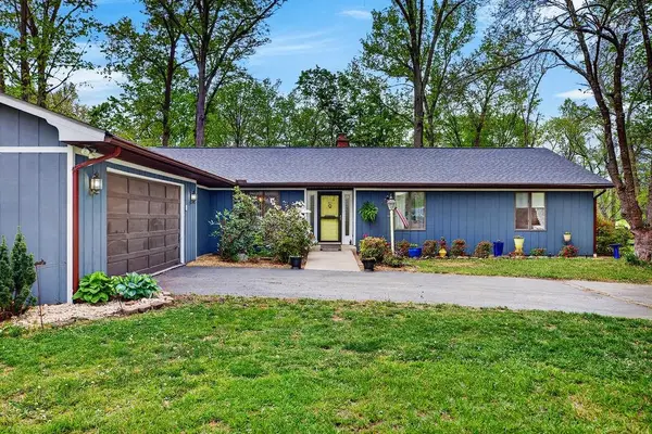 1401 Ladd Rd, WAYNESBORO, VA 22980