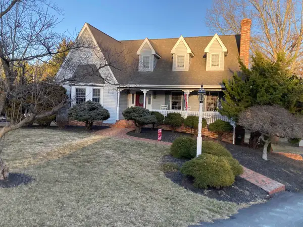 36 Spring Ct, WAYNESBORO, VA 22980