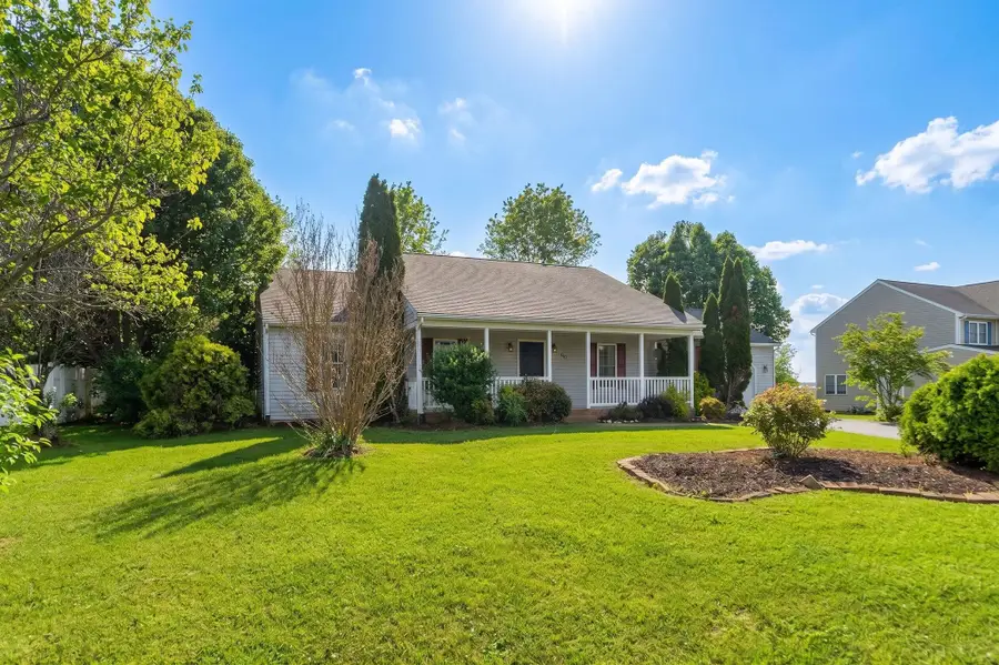 45 Laurel Wood Dr, Waynesboro, VA 22980 - #2