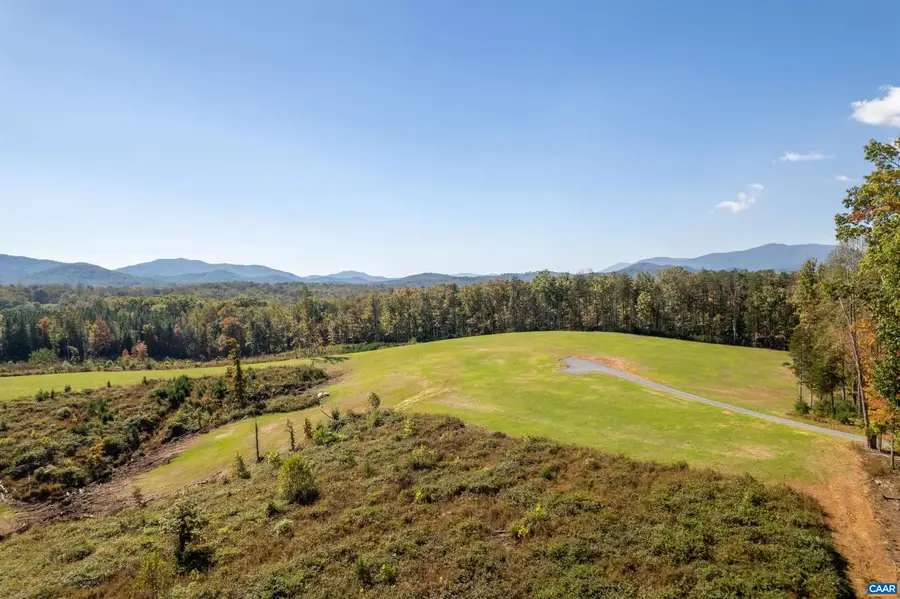 7337-4 Dick Woods Rd, Afton, VA 22920 - #3