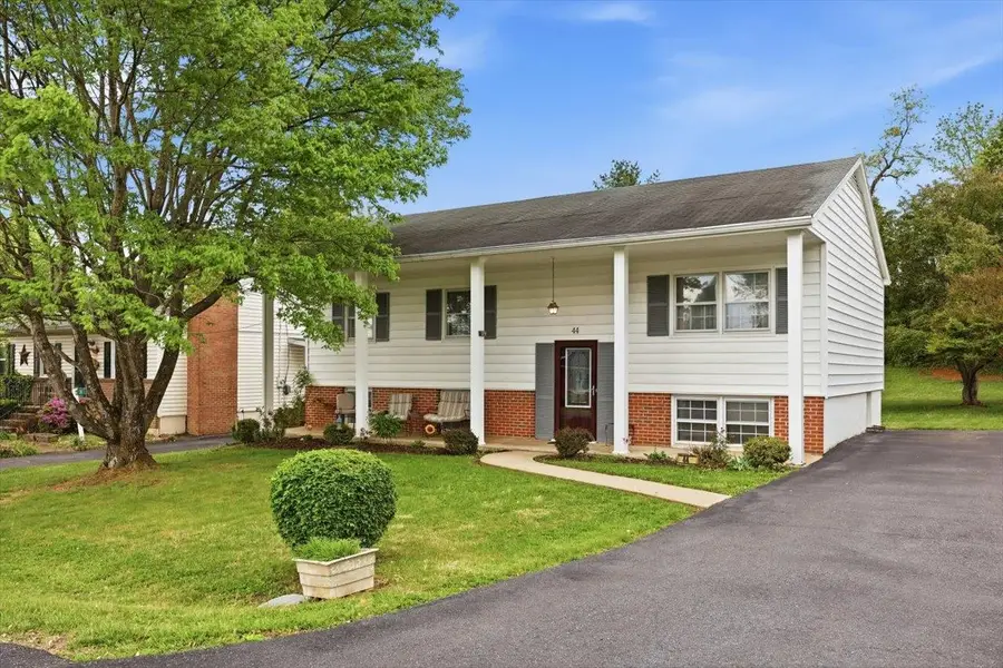 44 Roller Ave, Mount Sidney, VA 24467 - #2