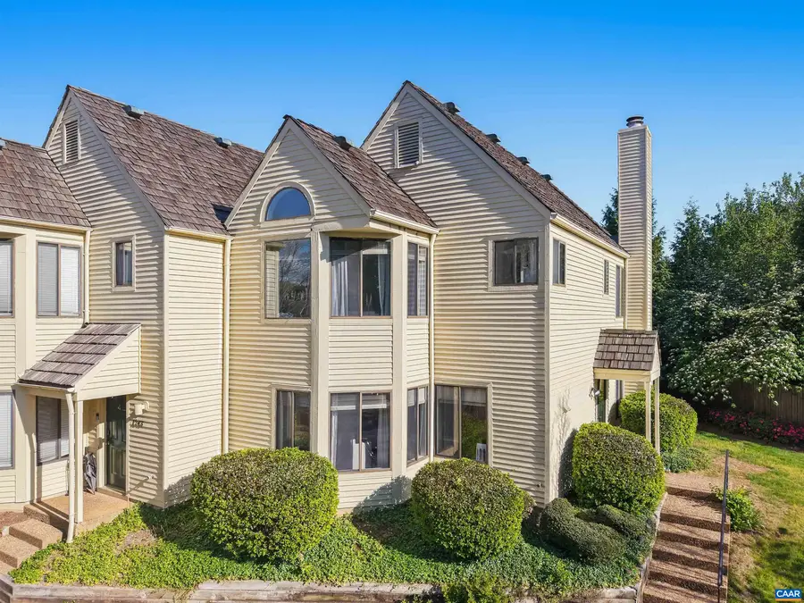 1241 Chatham Rdg, Charlottesville, VA 22901 - #2