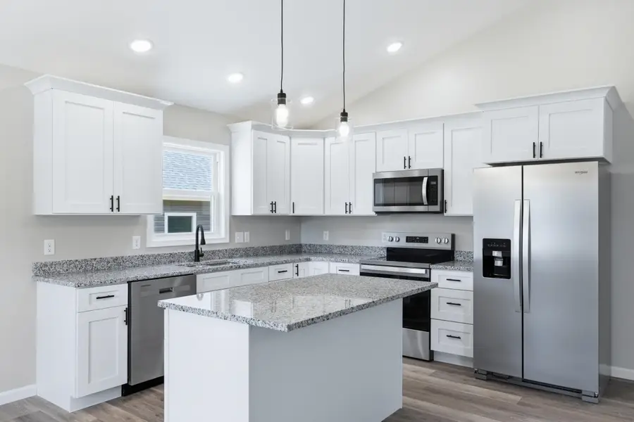 342 W Fairfax Ave, Elkton, VA 22827 - #2