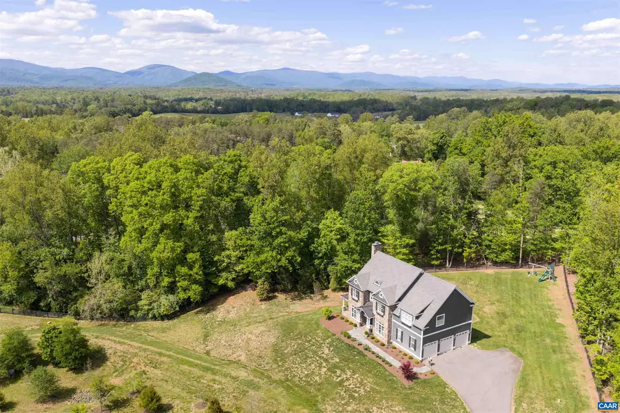 421 Houndstooth Ct, Charlottesville, VA 22901 - #3