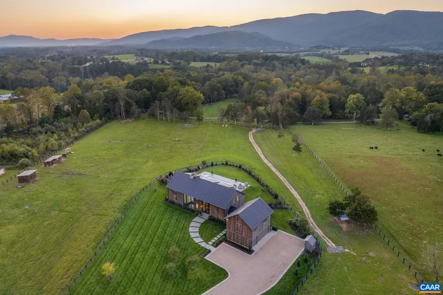 320 Barn House Ln, Charlottesville, VA 22901 - #2
