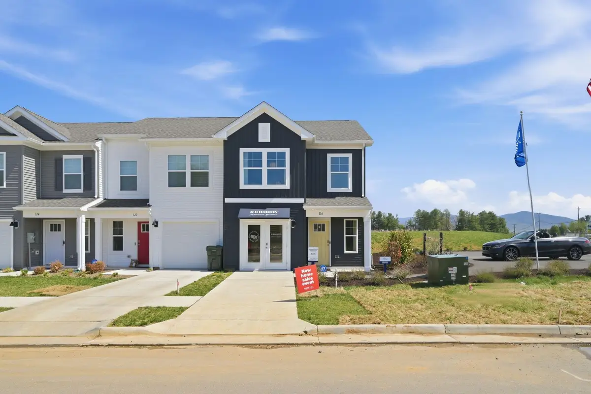 137 Berrets Ln, Waynesboro, VA 22980 - #1