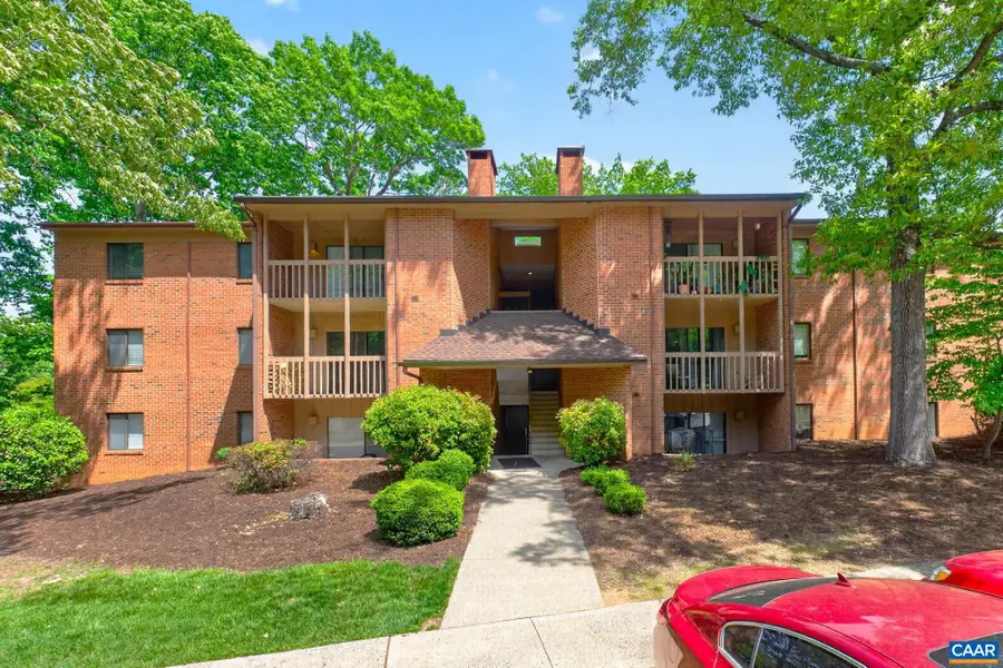 103 Turtle Creek Rd #8, Charlottesville, VA 22901 - #2