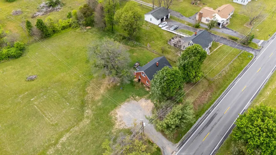 3024 East Side Hwy, Grottoes, VA 24441 - #3