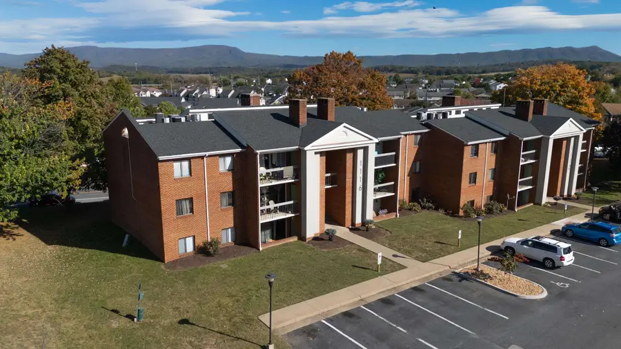 1116 Blue Ridge Dr #11, Harrisonburg, VA 22802 - #3