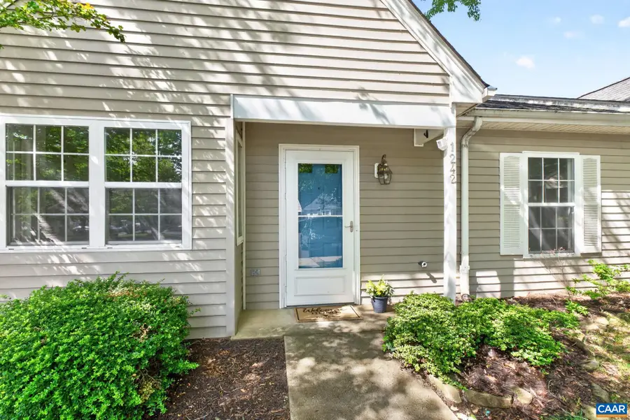 1242 Gazebo Ct, Charlottesville, VA 22901 - #2