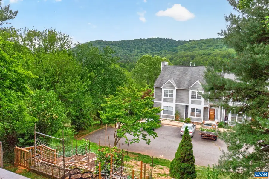 1247 Maple View Dr, Charlottesville, VA 22902 - #3