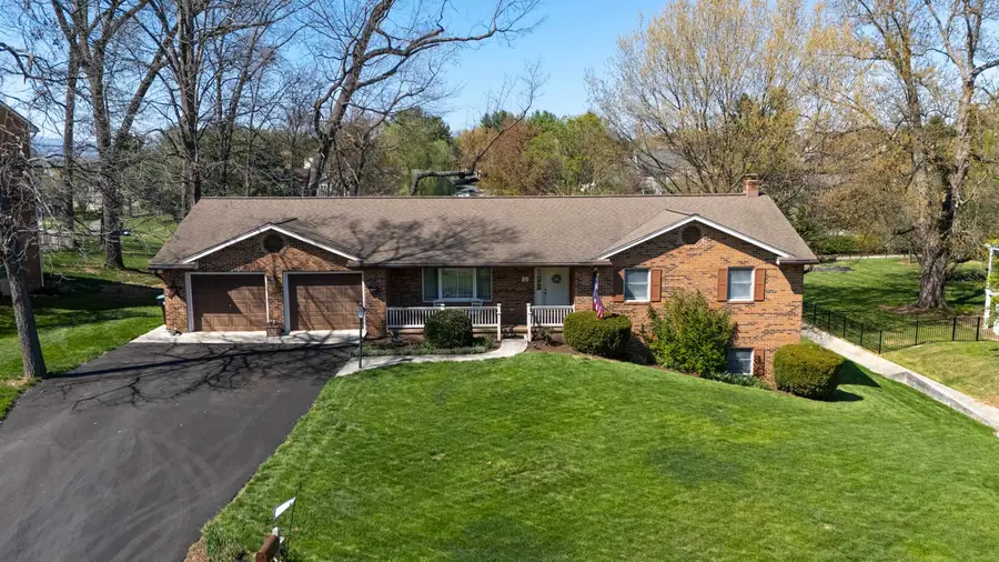 312 Victoria Dr, Bridgewater, VA 22812 - #3