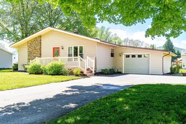 100 Spruce Ln, BRIDGEWATER, VA 22812