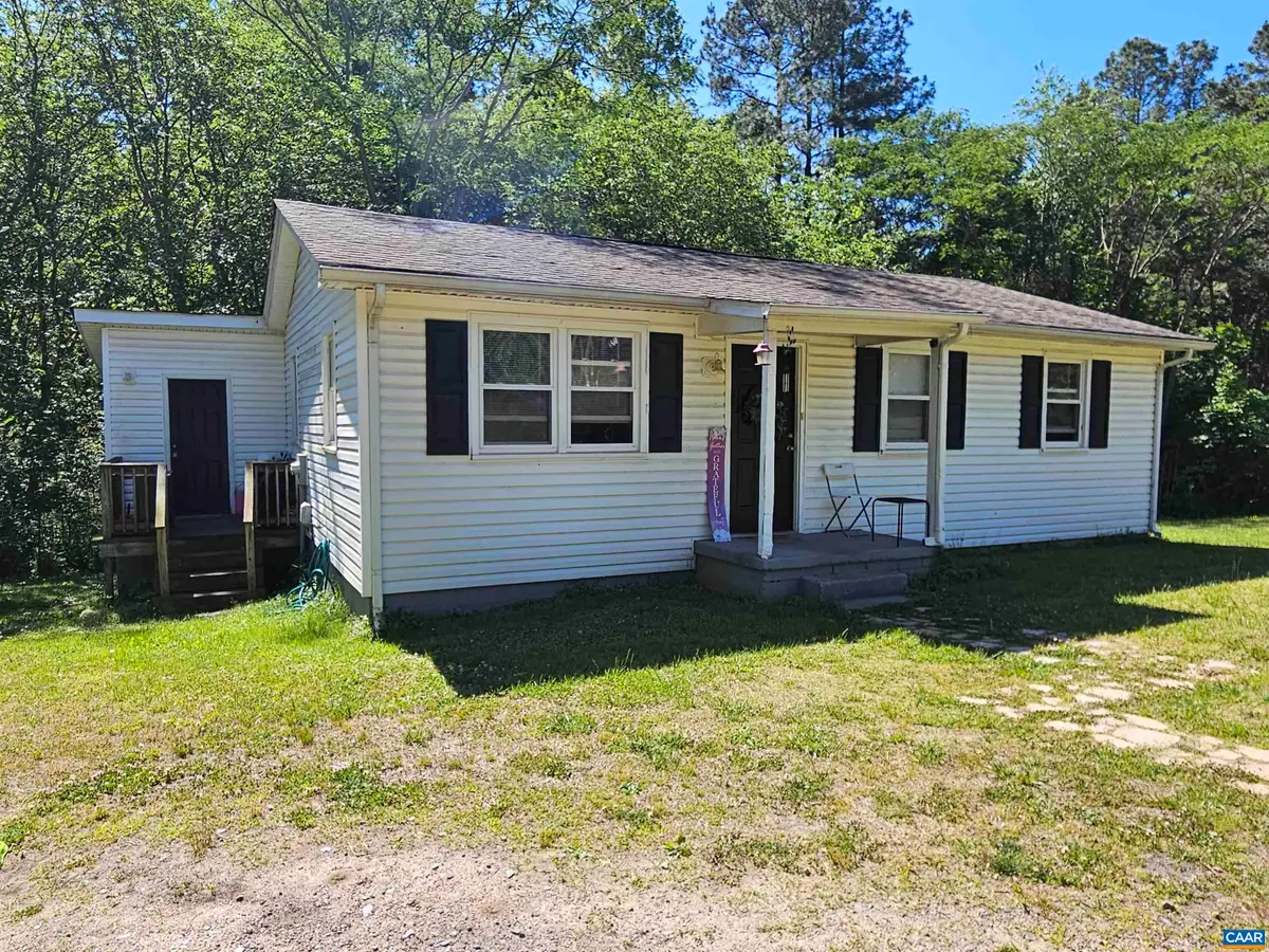 23084 N James Madison Hwy, Dillwyn, VA 23936 - #1