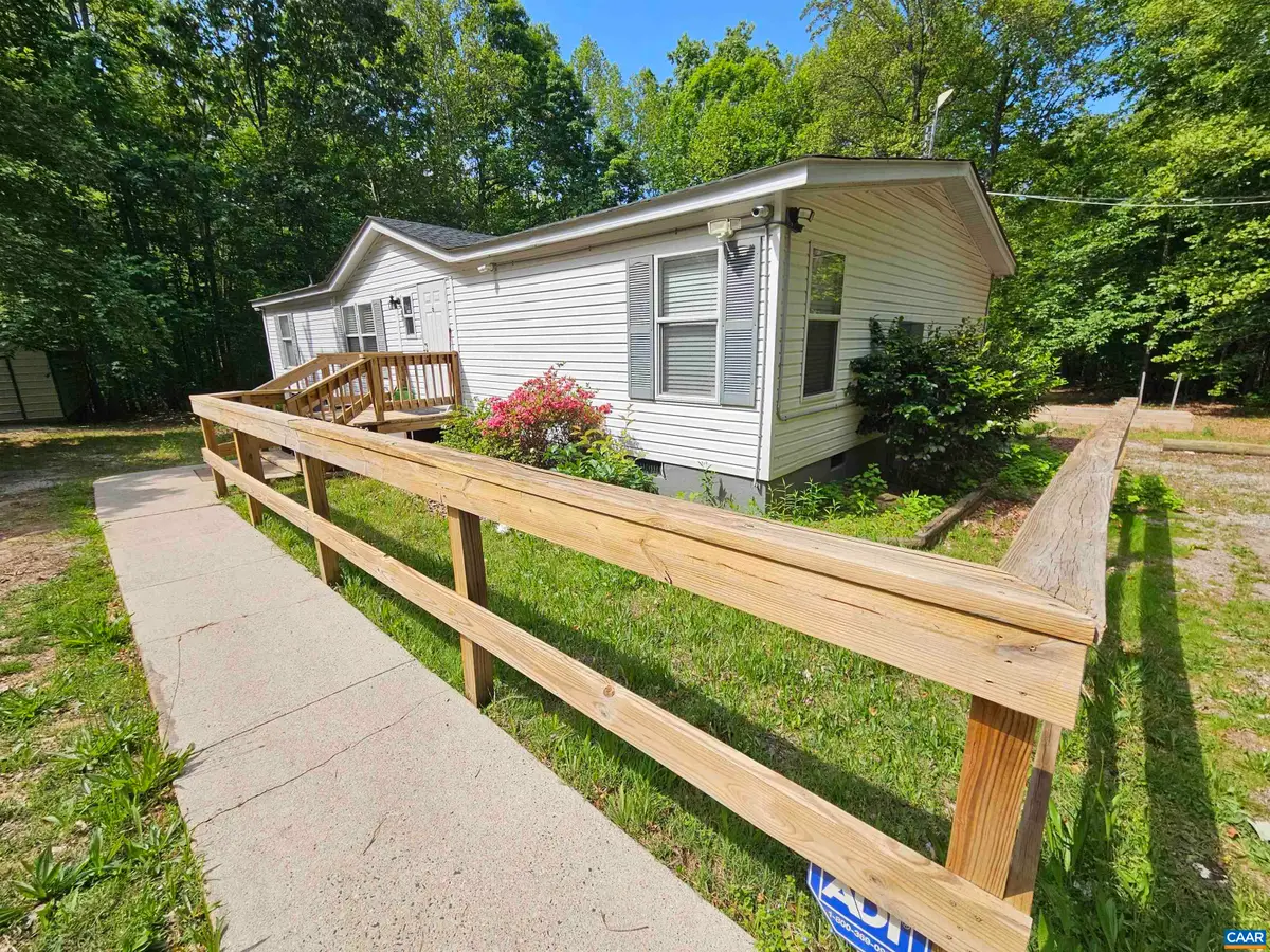 981 Scotts Bottom Rd, Dillwyn, VA 23936 - #1