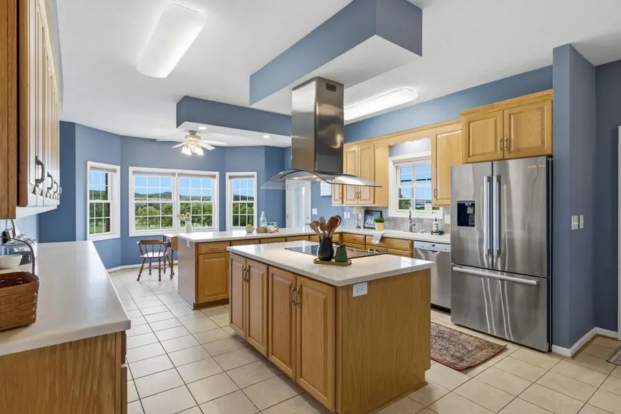 14334 S Sunset Dr, Broadway, VA 22815 - #2