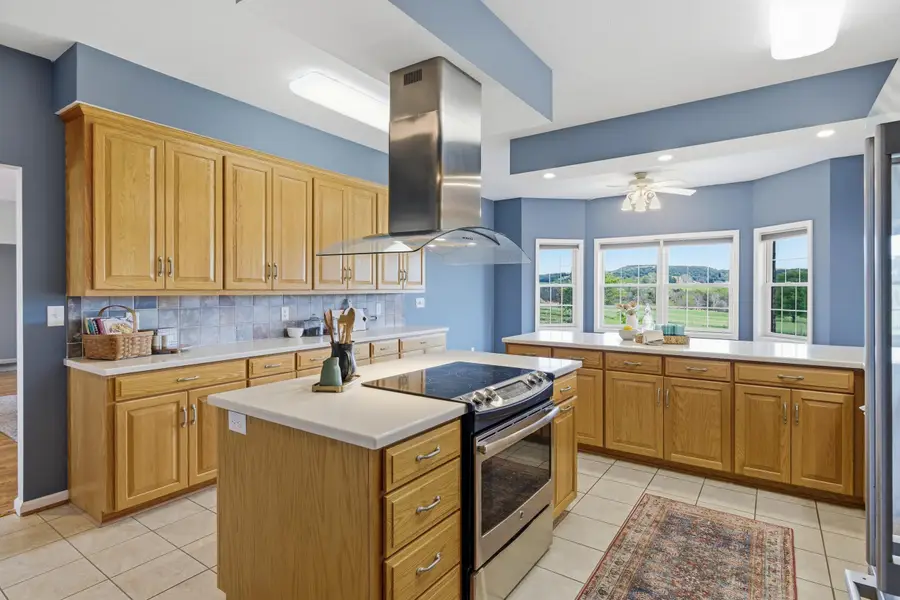 14334 S Sunset Dr, Broadway, VA 22815 - #3