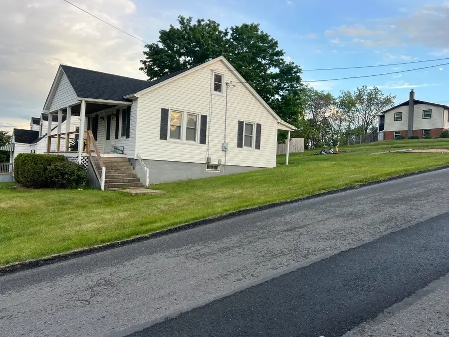 2016 Poplar St, Staunton, VA 24401 - #2