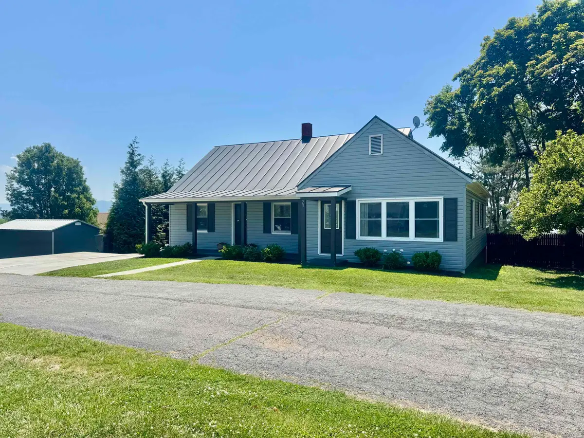 29 Maple Hill Ln, Weyers Cave, VA 24486 - #1