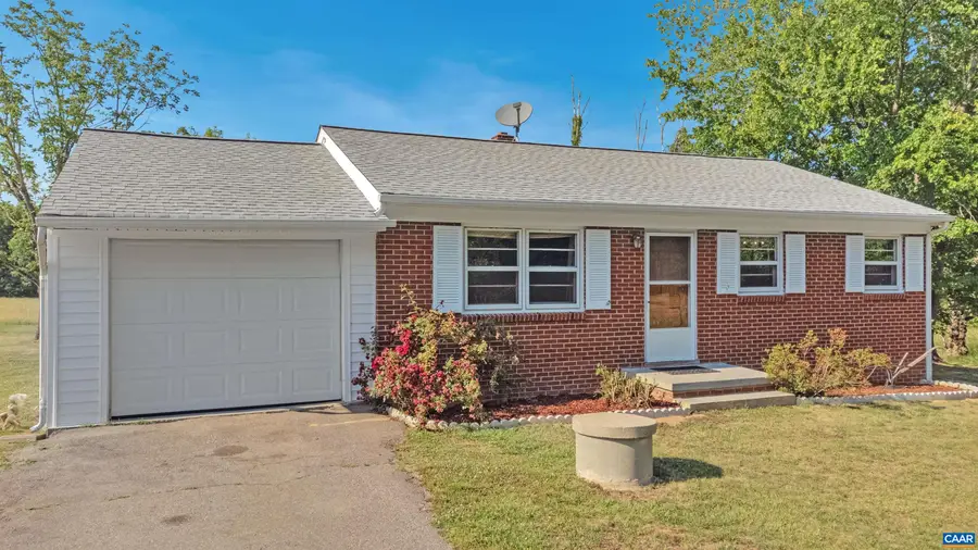 712 Fredericks Hall Rd, Bumpass, VA 23024 - #2