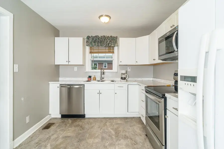 829 Virginia Ave, Harrisonburg, VA 22802 - #2