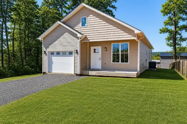 487 Pocahontas Ave, SHENANDOAH, VA 22849