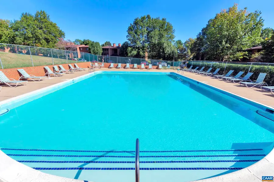 114 Turtle Creek Rd #4, Charlottesville, VA 22901 - #2