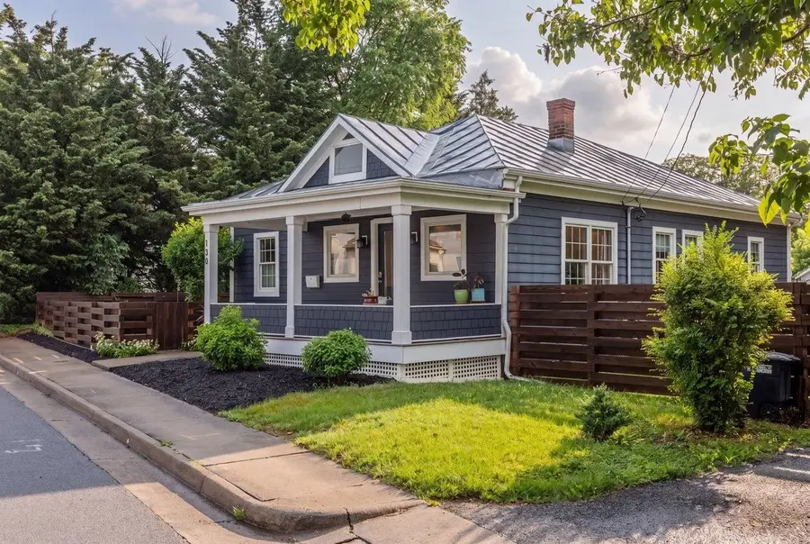 130 S Brook Ave, Harrisonburg, VA 22801 - #2