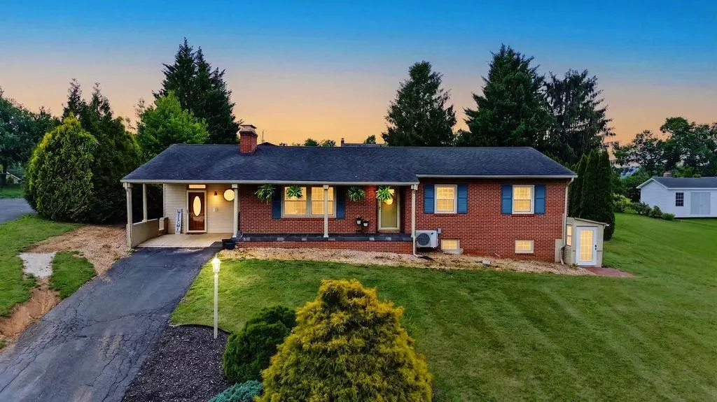 151 Sunset Dr, Waynesboro, VA 22980 - #1