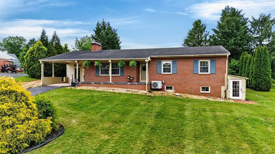 151 Sunset Dr, Waynesboro, VA 22980 - #3